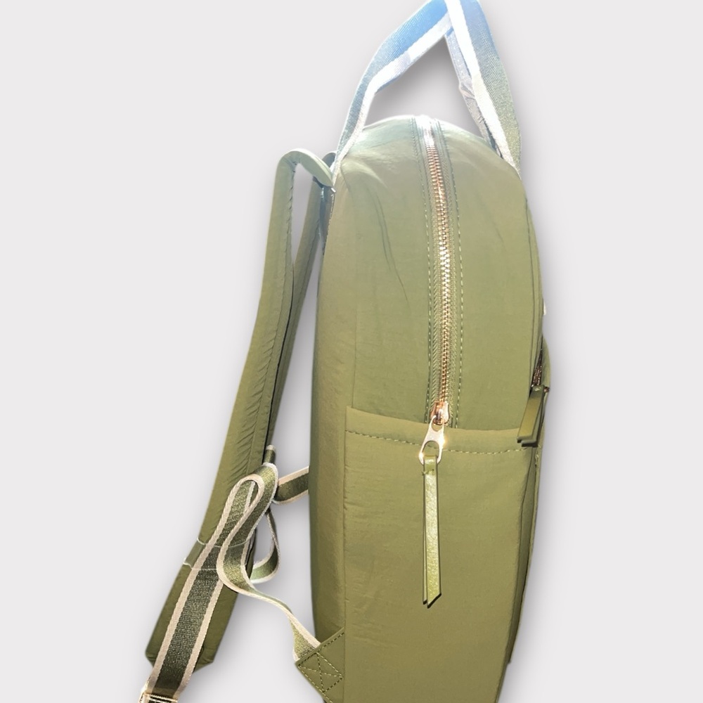 Universal Thread Backpack - Picture 4 of 4